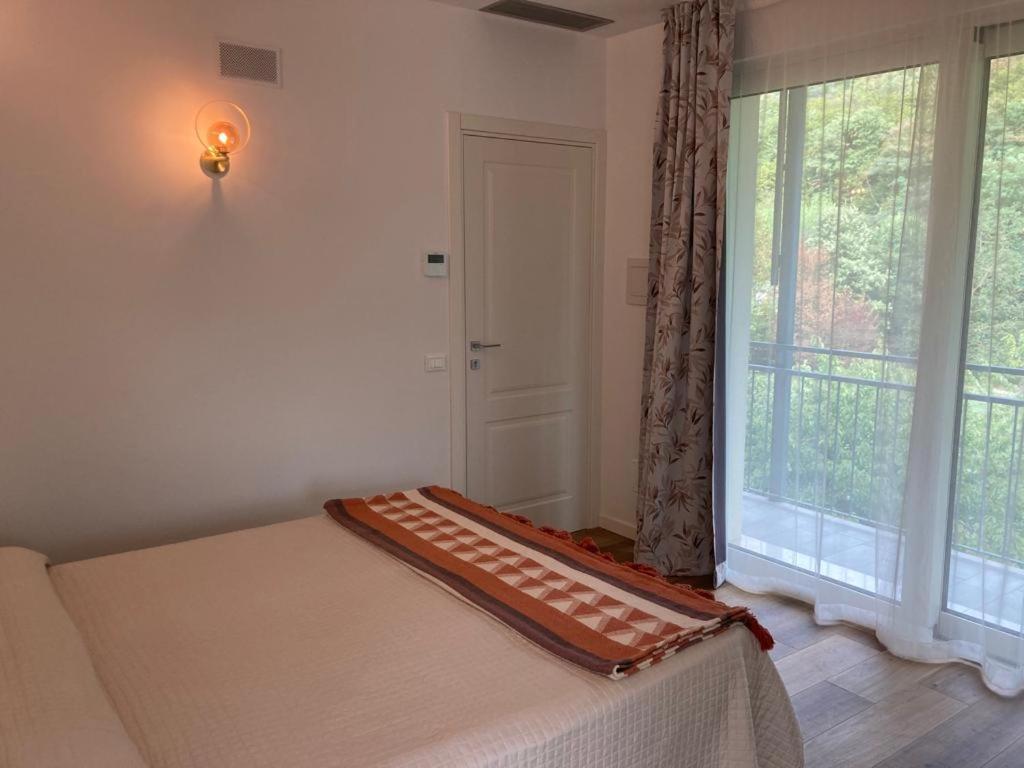 Biancogelso B&B Vegan Gardone Riviera Buitenkant foto